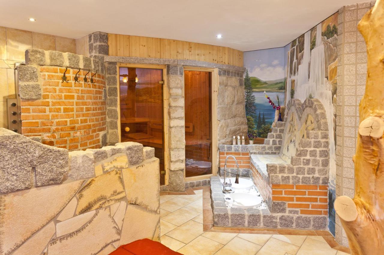Seebauer-Hotel Die Ente Von Wassertruedingen Экстерьер фото